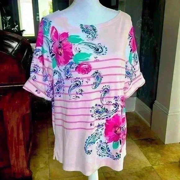 Karen Scott ladies top size 1X. NWOT. Short cuff sleeve. Super soft colorful - Picture 4 of 5